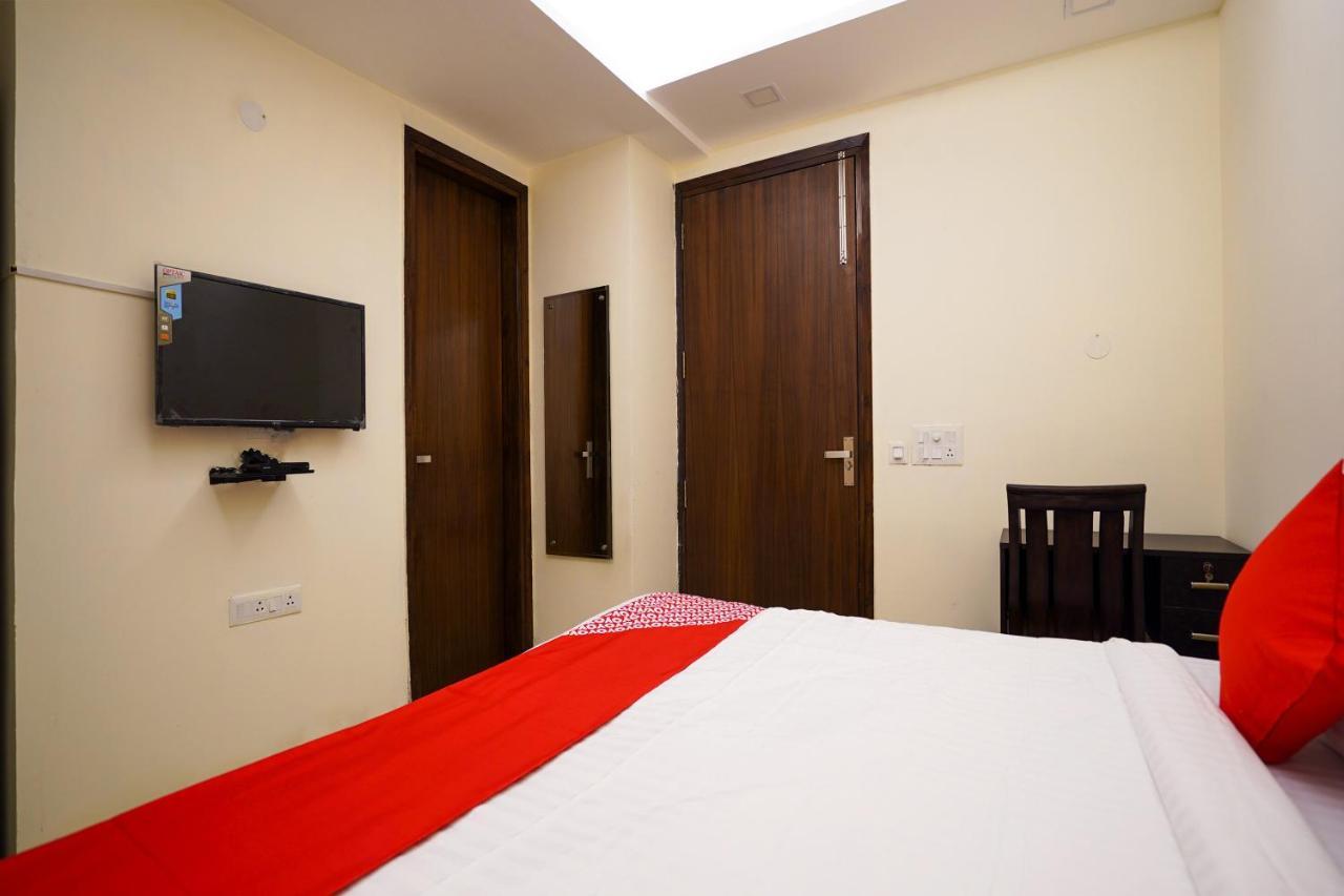 Hotel O Olive Saffron Delhi  Esterno foto