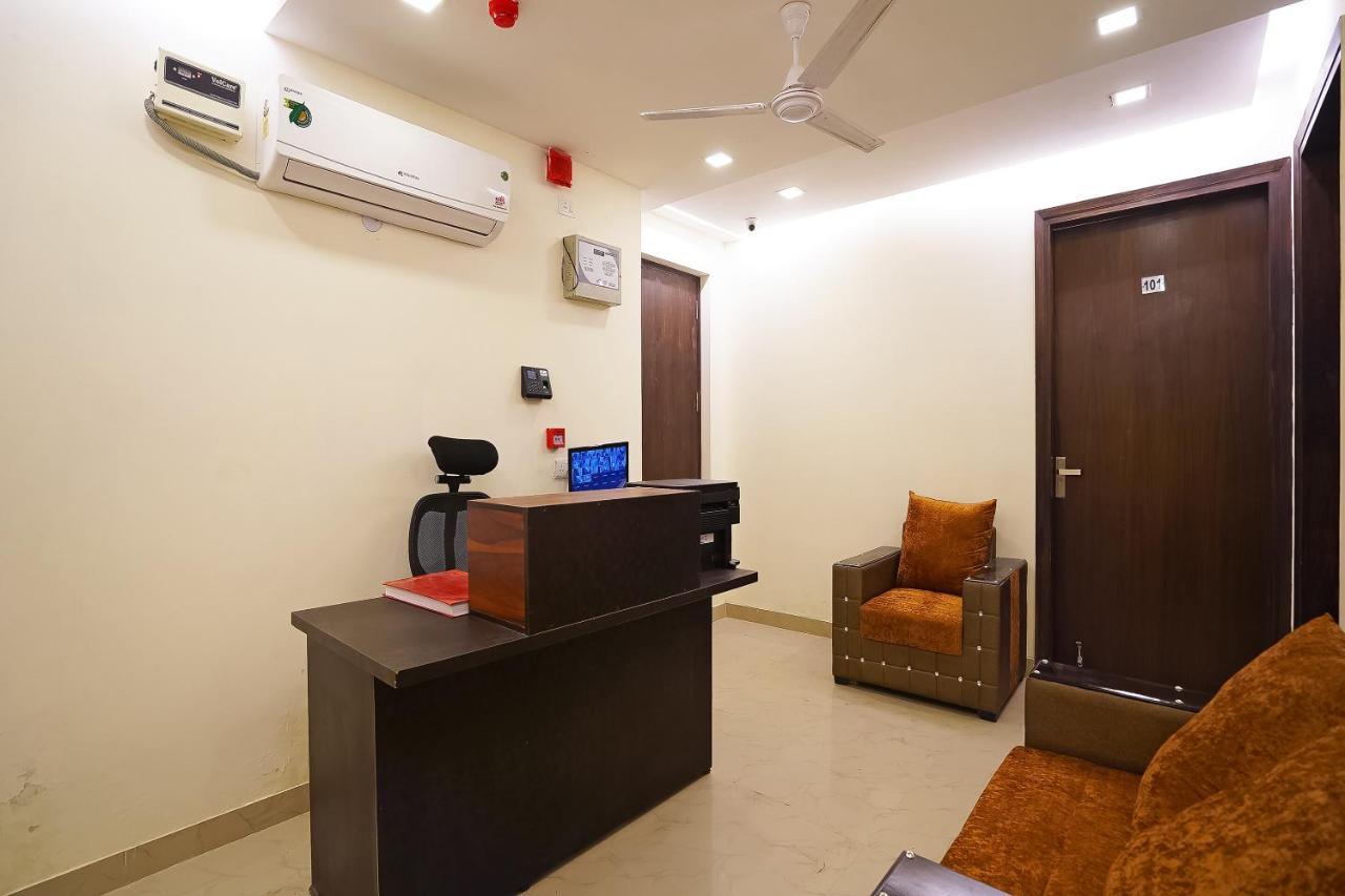 Hotel O Olive Saffron Delhi  Esterno foto
