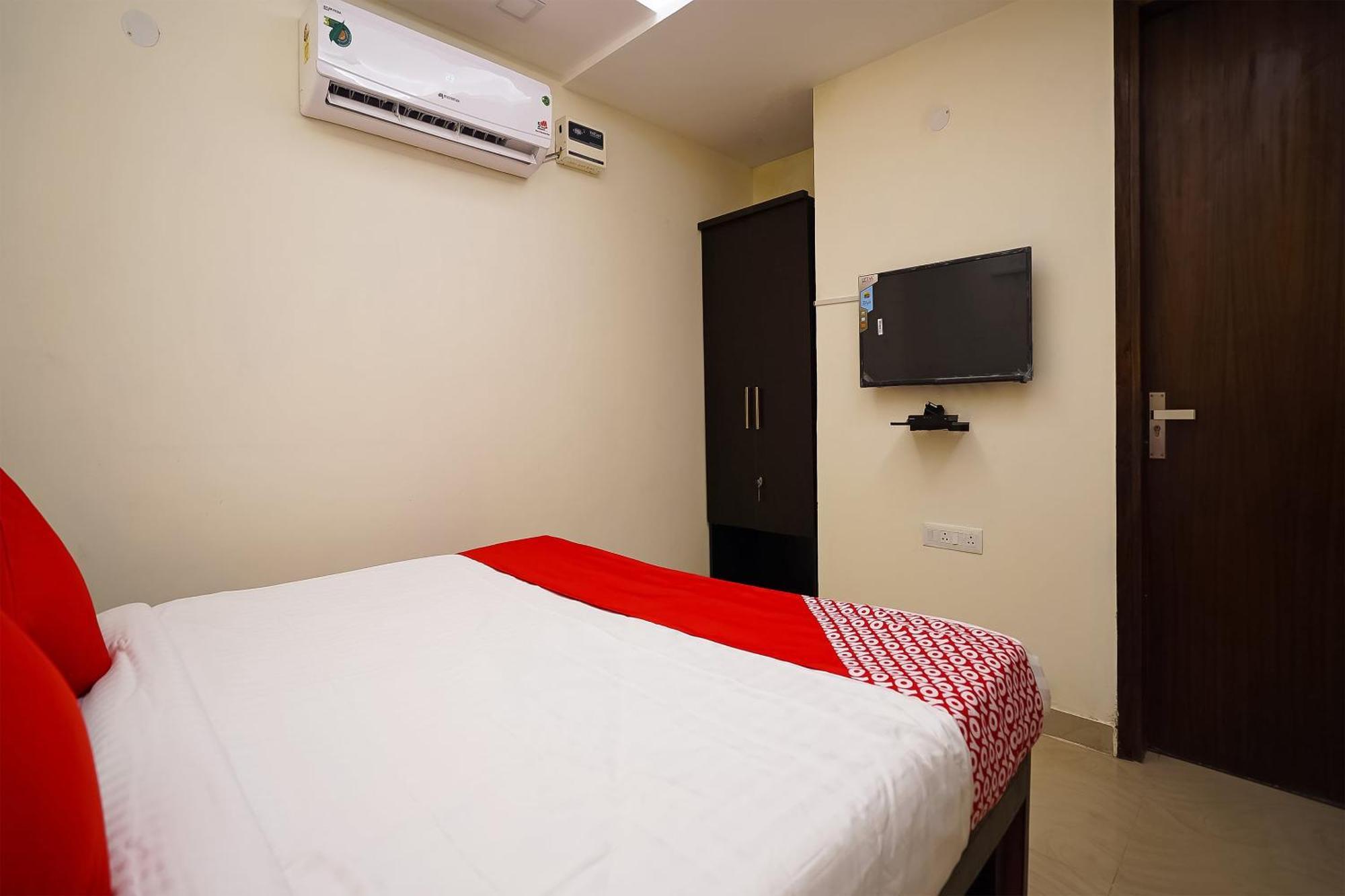 Hotel O Olive Saffron Delhi  Esterno foto